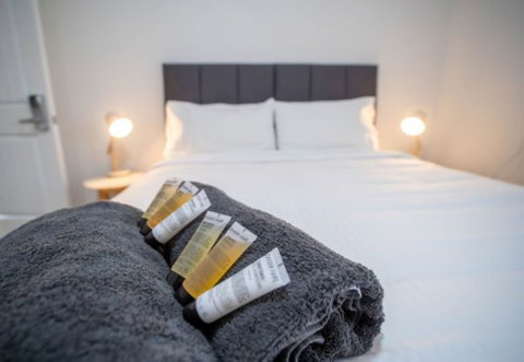 The Platypus Accommodation And Cafe - Kalgoorlie Accommodation 2