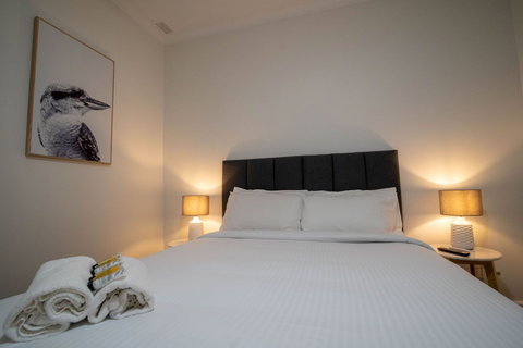 The Platypus Accommodation And Cafe - Kalgoorlie Accommodation 6