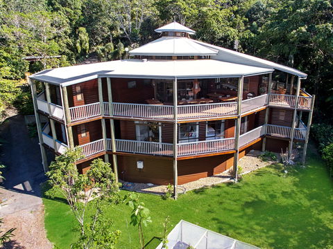 Aquila Retreat Eco Mansion - Kalgoorlie Accommodation 1