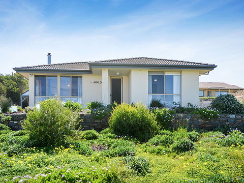 Avalon - Kalgoorlie Accommodation 0
