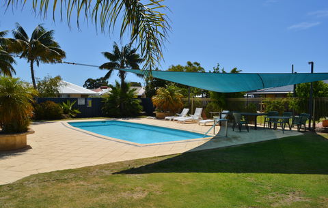 Busselton Holiday Village - Kalgoorlie Accommodation 1