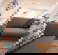 Contemporary Esprit with river reserve access - Kalgoorlie Accommodation