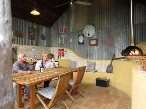 Friday Creek Retreat - Kalgoorlie Accommodation 1