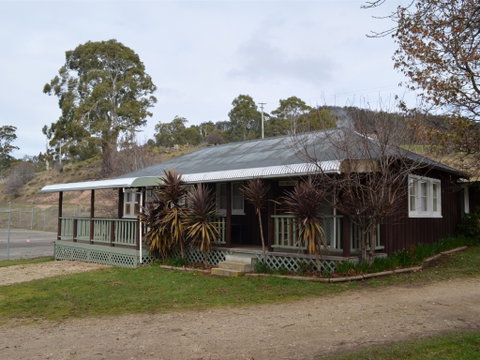 Old Whisloca Cottage - Kalgoorlie Accommodation 1