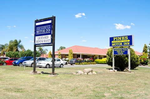 Pines Country Club Motor Inn - Kalgoorlie Accommodation 0