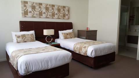 Quality Suites Fremantle - Kalgoorlie Accommodation 1