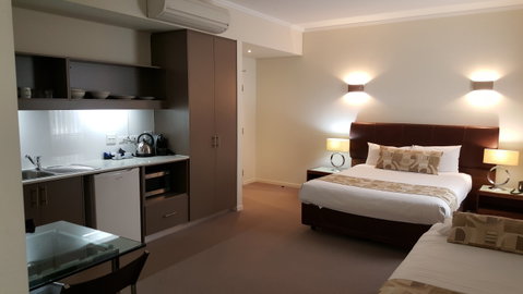 Quality Suites Fremantle - Kalgoorlie Accommodation 2