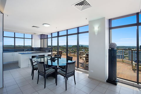 Seascape Penthouse - Kalgoorlie Accommodation 2