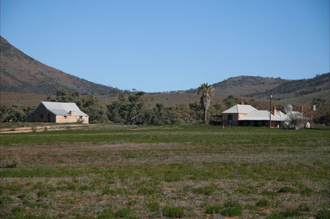 The Dutchman's Stern Homestead - Kalgoorlie Accommodation 0