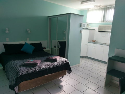 Tree Motel - Kalgoorlie Accommodation 2