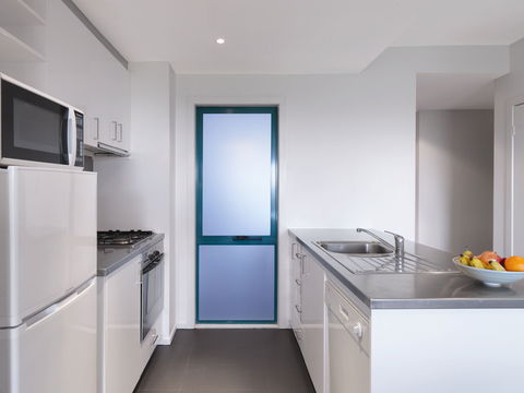 Adina Apartment Hotel St Kilda - Kalgoorlie Accommodation 2