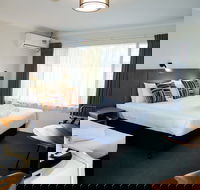 Batemans Bay Hotel - Kalgoorlie Accommodation