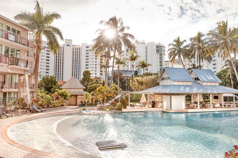 Novotel Cairns Oasis Resort - Kalgoorlie Accommodation 2