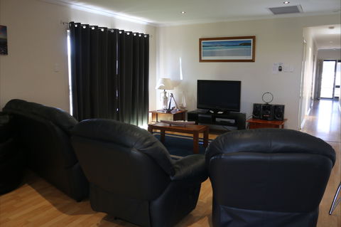Port Hughes Escape - Kalgoorlie Accommodation 1