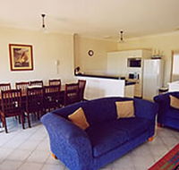 A Beachfront Villa Rockingham - Kalgoorlie Accommodation