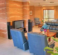 Gladstone Earth and Sea - Kalgoorlie Accommodation