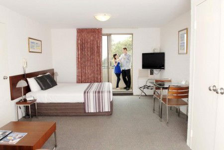 Atrium Resort Mandurah - Kalgoorlie Accommodation 0