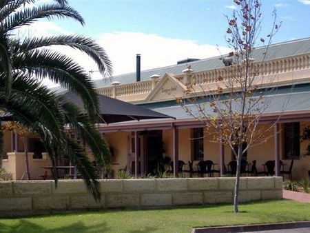 Dongara Hotel Motel - Kalgoorlie Accommodation 0
