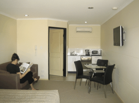 Balranald Club Motel - Kalgoorlie Accommodation 0