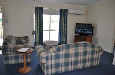 Back Obourke Accommodation - Kalgoorlie Accommodation 1
