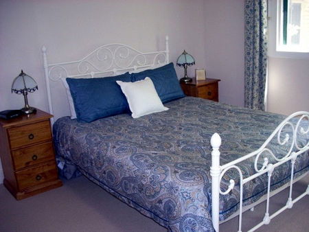 Picket Lane - Kalgoorlie Accommodation 2