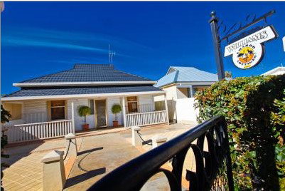 Emaroo Cottages - Kalgoorlie Accommodation 4