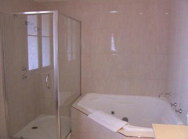 The Astra - Kalgoorlie Accommodation 1
