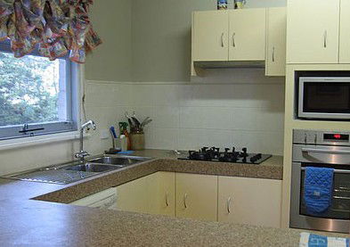 Acacia Grove Holiday House - Kalgoorlie Accommodation 3