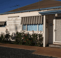 Barb's Place - Kalgoorlie Accommodation