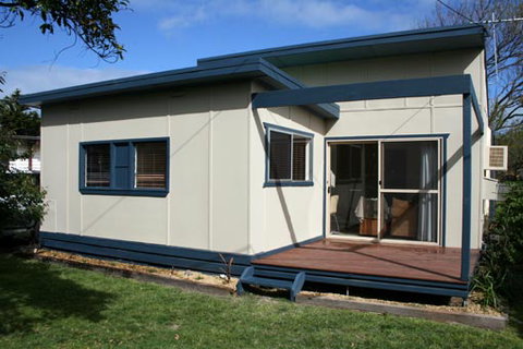 San Remo Holiday House - Kalgoorlie Accommodation 0