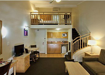 All Seasons Cairns - Kalgoorlie Accommodation 2