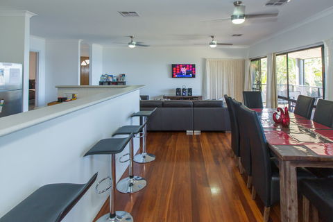 Amazing Views - Kalgoorlie Accommodation 1