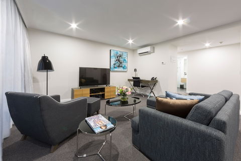 Avenue Hotel Canberra - Kalgoorlie Accommodation 0