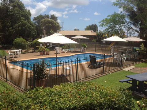 Bundaberg East Cabin And Tourist Park - Kalgoorlie Accommodation 0