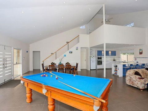Falcon By The Bay - Kalgoorlie Accommodation 0