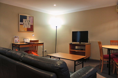 Wollongong Serviced Apartments - Kalgoorlie Accommodation 2