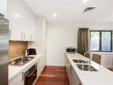 Abode Apartments Albury - Kalgoorlie Accommodation 2