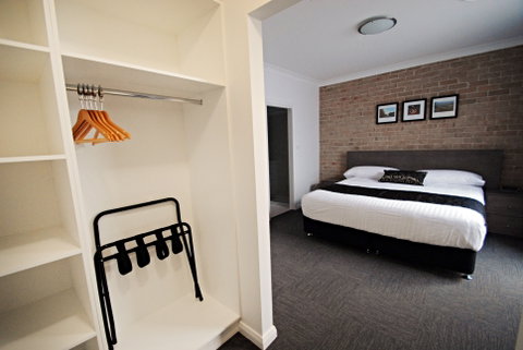 Banna Suites - Kalgoorlie Accommodation 1
