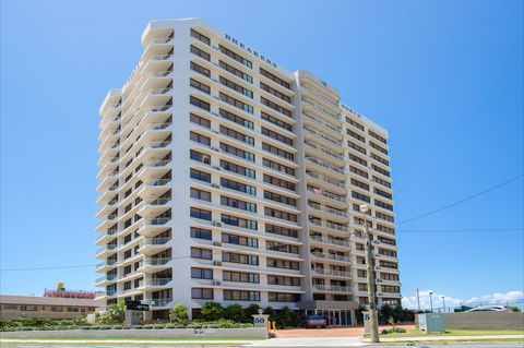 Breakers North - Absolute Beach Front Holiday Apartments - Kalgoorlie Accommodation 1
