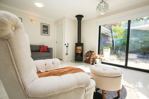 Bright Uptown - Kalgoorlie Accommodation 2
