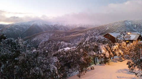 Cedarwood Apartments - Kalgoorlie Accommodation 1