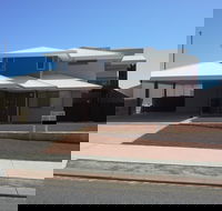 Cozzys Condo Luxury Beach House - Kalgoorlie Accommodation