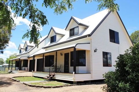 Dalby Apartments Self Contained Motel Accommodation - Kalgoorlie Accommodation 0