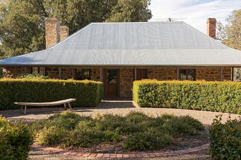 Jacob's Estate Cottage - Kalgoorlie Accommodation 1