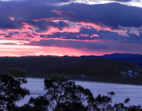 Longbeach Clifftop Retreat - Kalgoorlie Accommodation 0