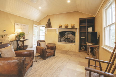 Mayfield Vineyard Cottages - Kalgoorlie Accommodation 2