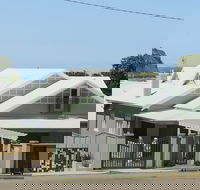 Merewether Beach House B and B - Kalgoorlie Accommodation