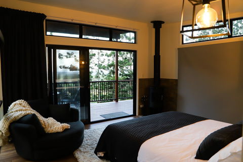Rainforest Gardens Escape - Kalgoorlie Accommodation 1