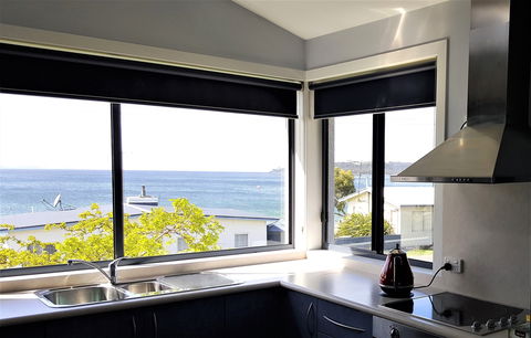 Rock Lobster - Kalgoorlie Accommodation 1