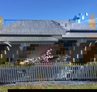 Bellamona - Cosy Georgian Cottage - Kalgoorlie Accommodation